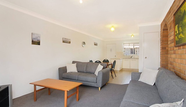 Allamanda Court Unit 6 neat and tidy unit handy to Tweed Heads Bowls Club