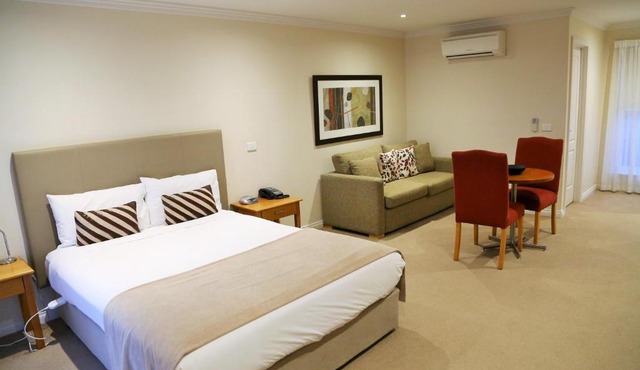 Allansford Hotel Motel