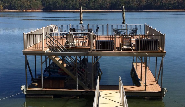 Allatoona Lake - Family Lake House and Dock - Space to relax and enjoy