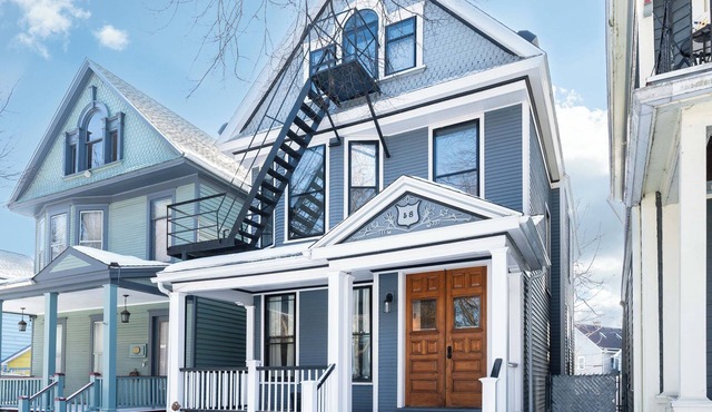 Allentown Cottage: Walk to Arts District, Eclectic Food, and Buffalo Nightlife