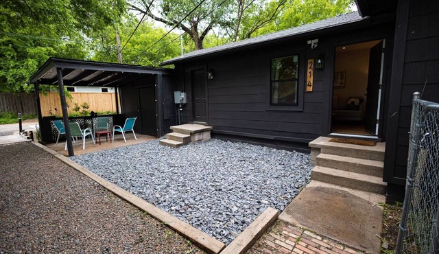 Alley Chalet Tiny Home w Bridge!