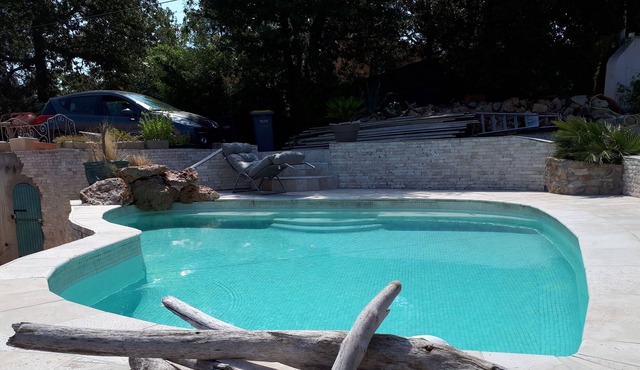 Alliance between sun, cicadas, rosé Provence a time in suspense!