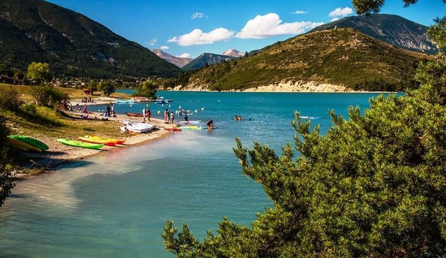 Allos T 3 renovated Ideal wend Rando and summer vacation with parking terrace