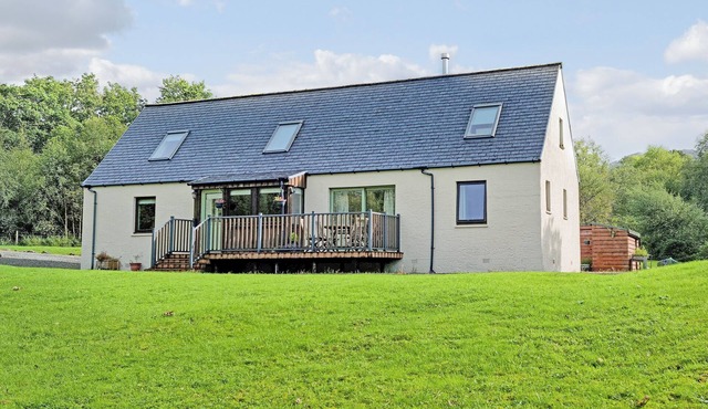 Allt Beag (Little Streams)