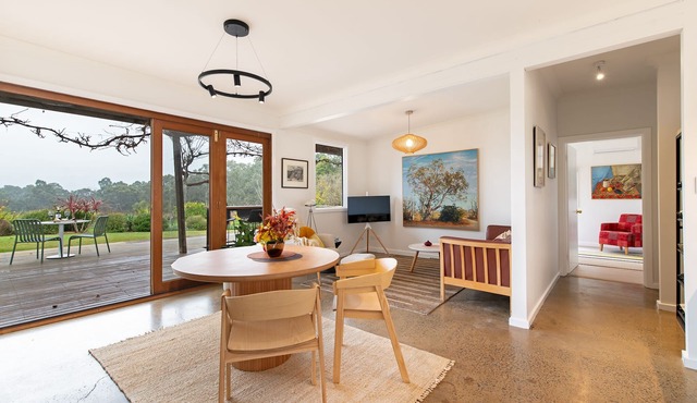 Alluca Villa McLaren Vale vineyard escape