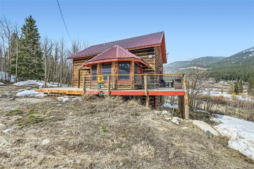 Alma Cabin 30 Mins to Breckenridge - Hot Tub - Game Room - Workstation - Starlink WiFi