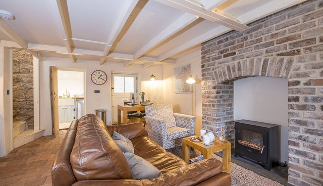Alma Cottage, Holiday Cottage Solva, Sleeps 3, 2 bedrooms, bathrooms
