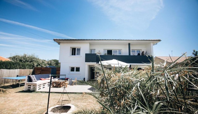 Alma Libre Yoga & Surf House