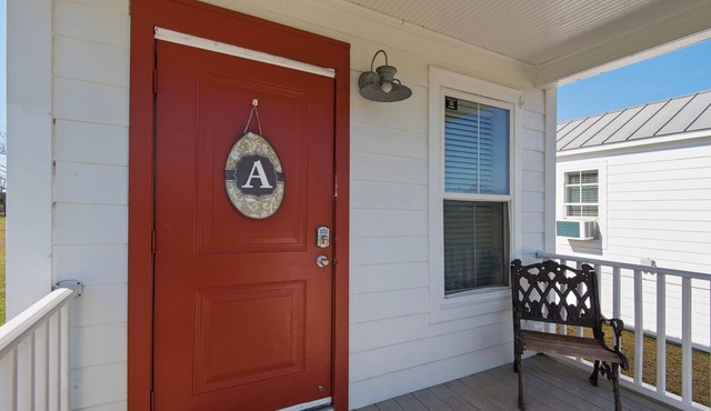 Alma's Cottage.Tiny House at Stillwater Ranch