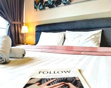 Almas Suites Muji Style Studio Netflix By STAY