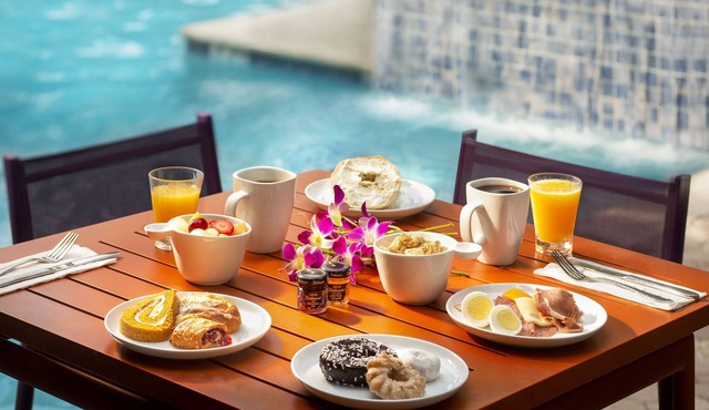 Almond Tree Inn Hotel - Adults Only