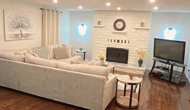 Almost 3000 sq.ft of living area on main floor.