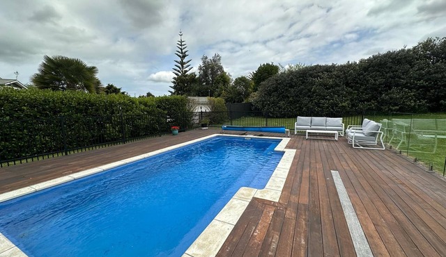 Almost Coastal - Pool & Hot Tub