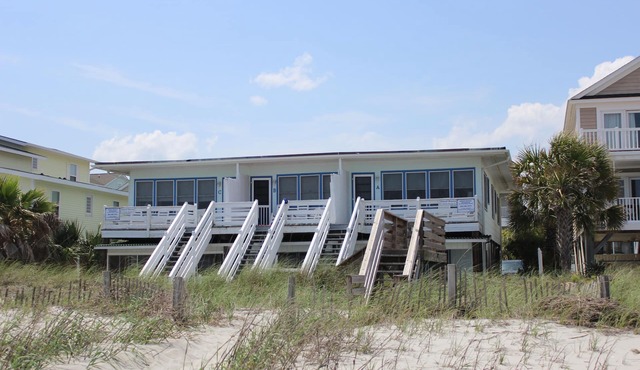 Almost Heaven OCEANFRONT A Toes In The Sand Directly on BEACH Pets OK
