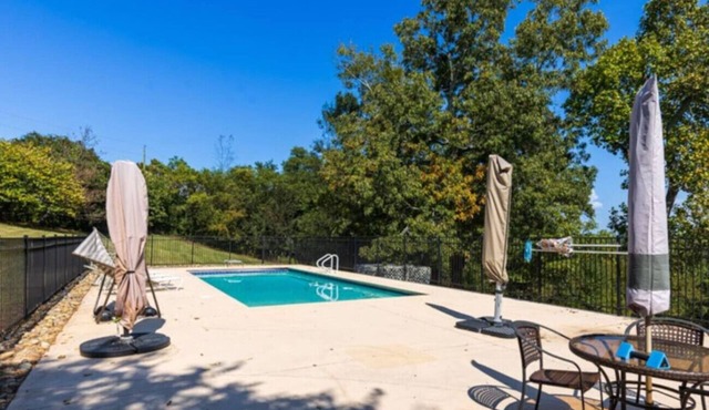 Almost Heaven Private Pool