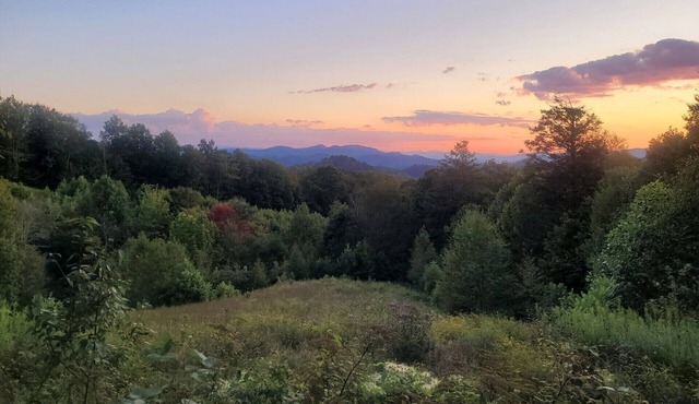 Almost Heaven - Quiet Mountain Home
