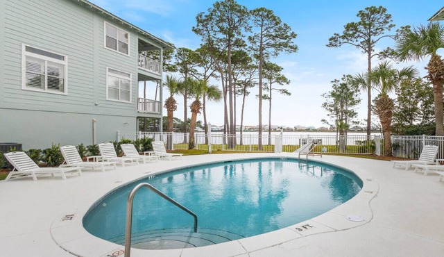 Almost Heaven- 3BR w/King Bed+Golf Cart+Pool+BBQ
