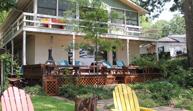 Almost Seaside - Waterfront Paradise On Cedar Creek Lake!