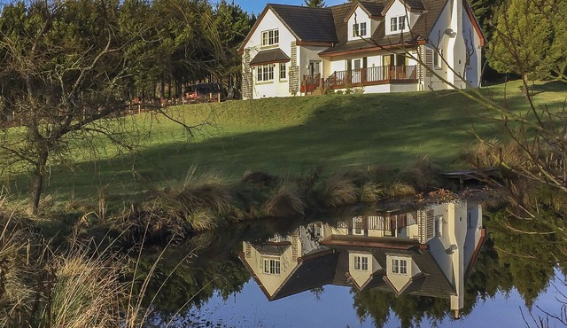 ALNWOOD Stunning detached house set in private woodland