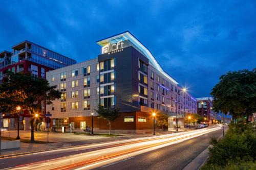 Aloft by Marriott Minneapolis