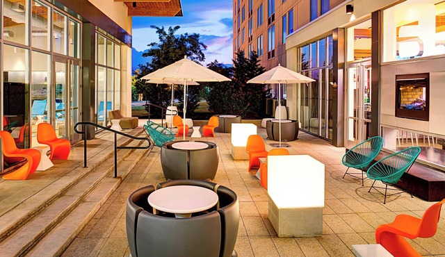 Aloft by Marriott Philadelphia Airport