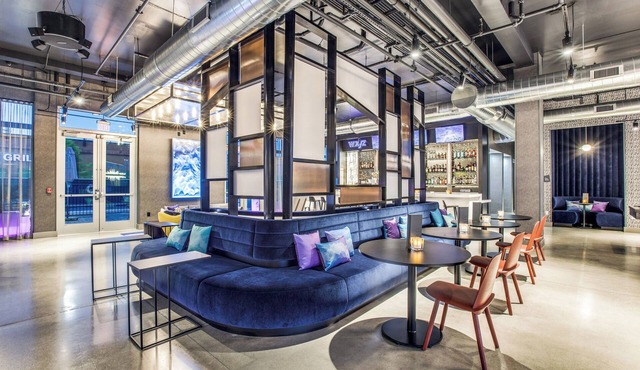 Aloft Dallas Arlington Entertainment District