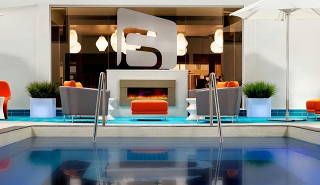 Aloft Hotel Calgary University