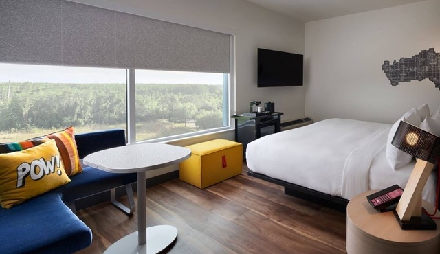Aloft King | Aloft Orlando at SeaWorld | Steps from SeaWorld & Parks