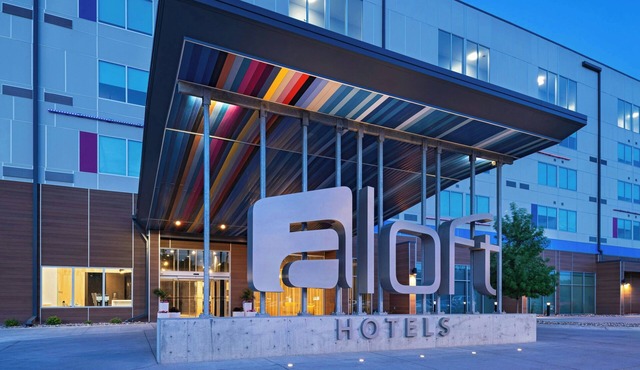 Aloft Omaha West