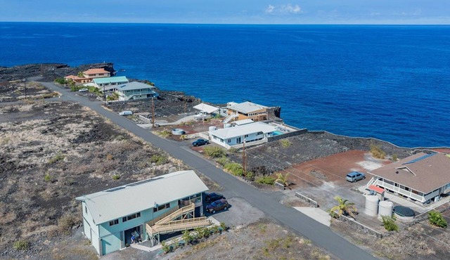 Aloha Awaits at the Southern Belle of Miloli'i