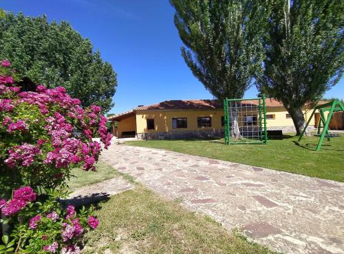 Alojamiento Rural La Arboleda