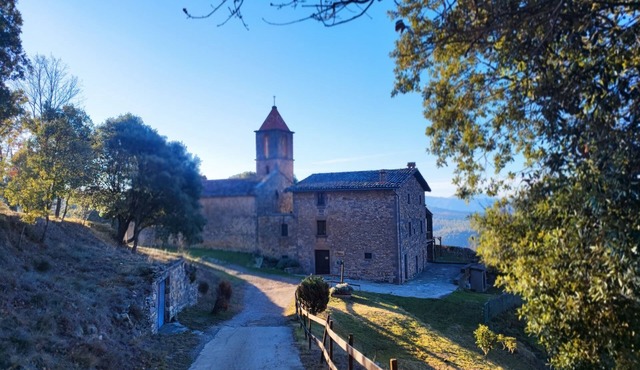 Alojamiento Rural, Rutas Senderismo, Pueblo Medieval, Cascada de Agua, btt