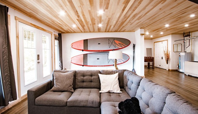 Alone in Off-The-Grid Chalet /No Neighbors!