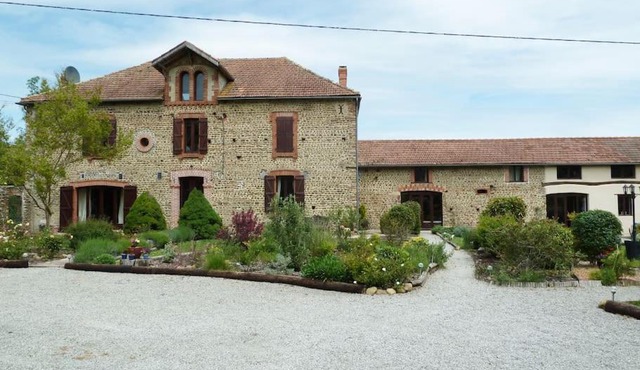 Alpaca farm - 6 bed Gite & 2 X Double B&B rooms