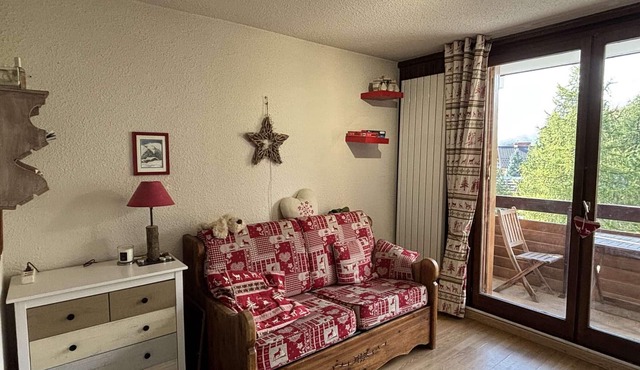 Alpe d'Huez: 1BR, 4 people, near slopes, balcony, parking