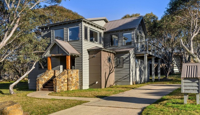 Alpenglow - Dinner Plain