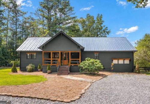 Alpharetta Home-5Brooms-6Bds-12Guests