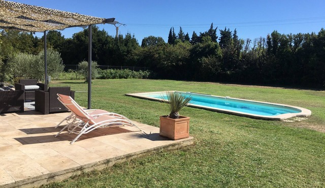 Alpilles Provencal villa 8 people