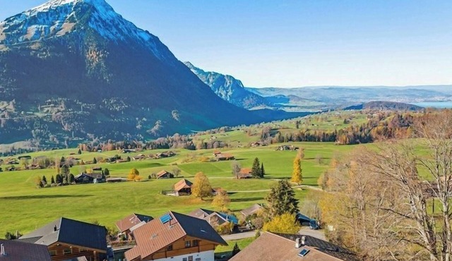Alpine Garden Retreat | Panoramic Mountain Views