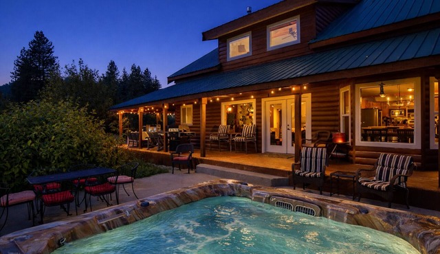 Alpine Acres/Dog Friendly. Hot Tub, Game Room