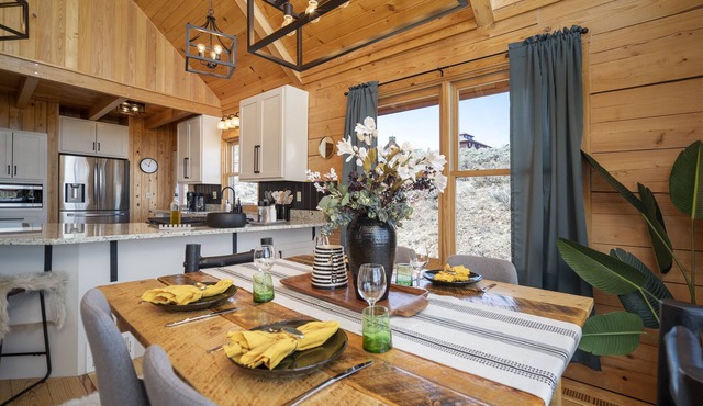 Alpine Adventure: Minutes from Granby Ranch