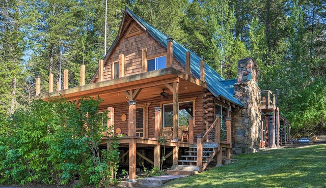 Alpine Adventures: Cozy Log Cabin w/Deck & Views!