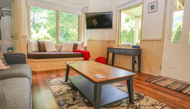 ALPINE ARNICA COTTAGE 1: Harrietville