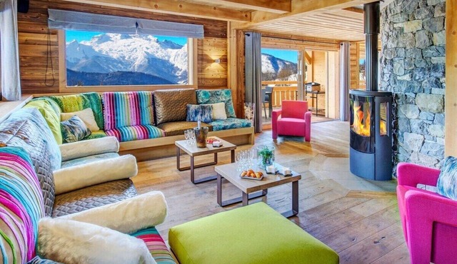 Alpine break with pool, jacuzzi and sauna