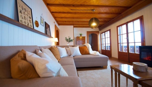 Alpine chalet with sauna and view of Les Diablerets