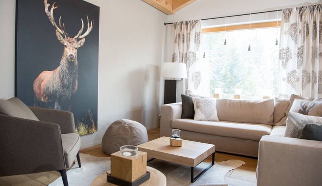 Alpine chic apartment at the Rothorn cable car