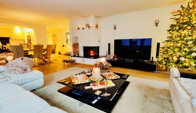 Alpine chic in heart of Klosters, short walk to lifts & restaurants, + sauna