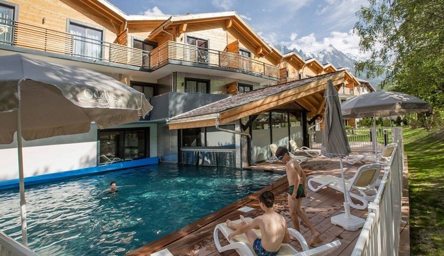 Alpine Comfort near Slopes in chamonix mont blanc
