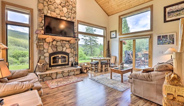Alpine Escape with Mtn Views in Blue River!