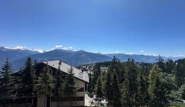 Alpine Evasion - Crans Montana - Swiss Alps